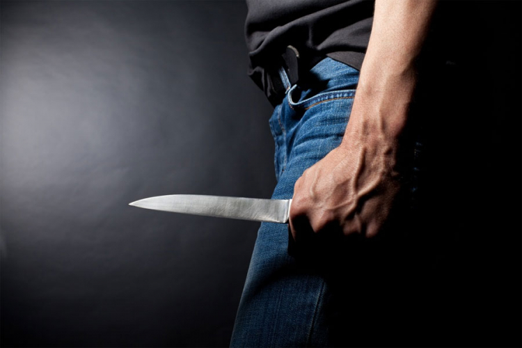Belgija: Azilant nožem izbo sveštenika