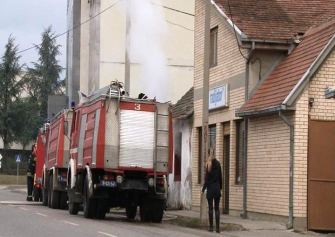 Požar u Pančevu: Poginule tri osobe, 11 povređeno