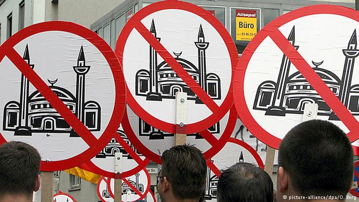 Nemačka policija pretresa džamije