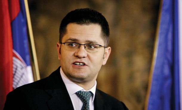 Portparol V. Jeremića Nikola Jovanović traži da Vučić podnese ostavku!