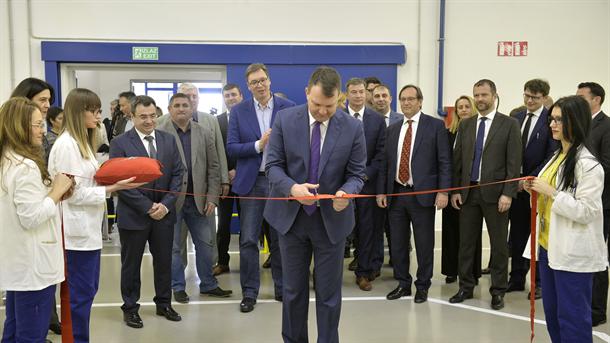 Ruma: Vučić na otvaranju novog pogona fabrike Hačinson