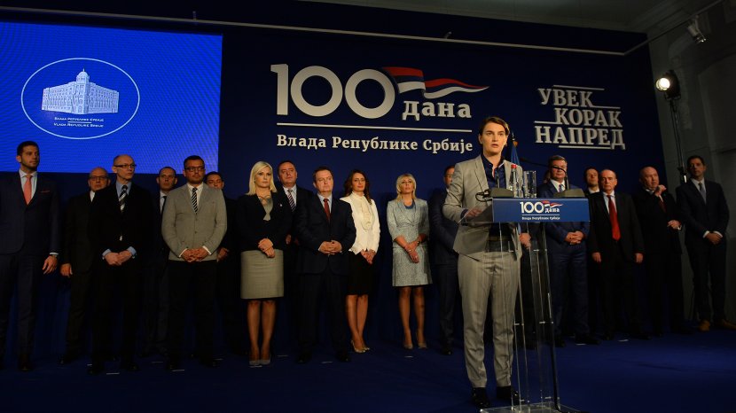 Sto dana Vlade Srbije: Samozadovoljna Predsednica!