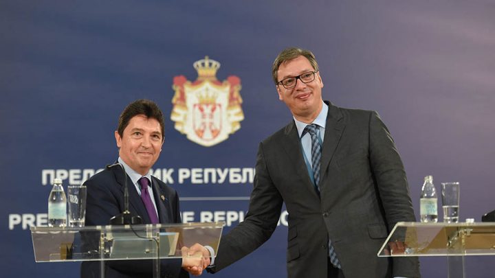 PROTOKOL: Francuski senator kod Vučića