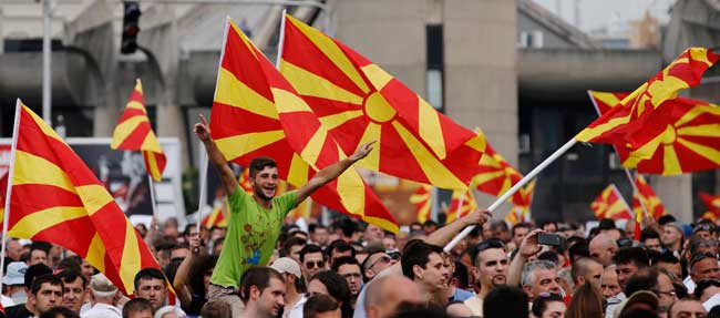 MAKEDONIJA: VMRO – DPMNE najavljuje “sveopštu revoluciju”