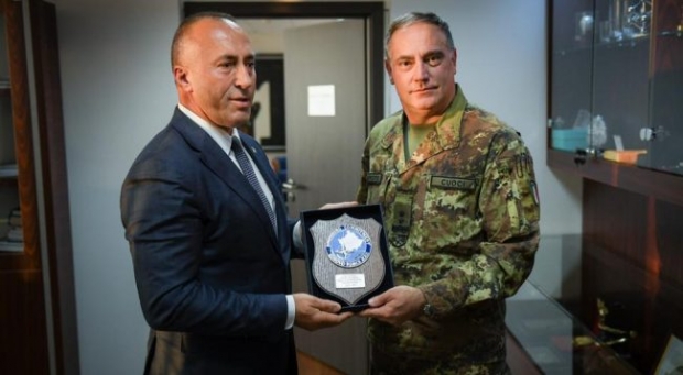KOSOVO: Komandant KFOR-a Kuoči sastao se sa Haradinajem