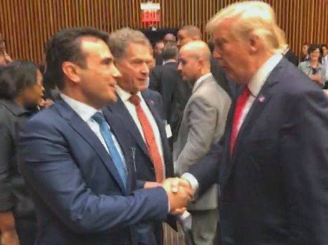 Tramp čestitao Zaevu ratifikaciju i primenu dogovora iz Prespe