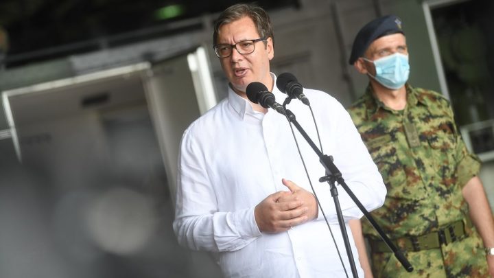 Vučić u Batajnici: Imamo jaku vojsku