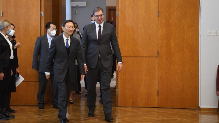 Dijamantska sablja za Jang Điečia