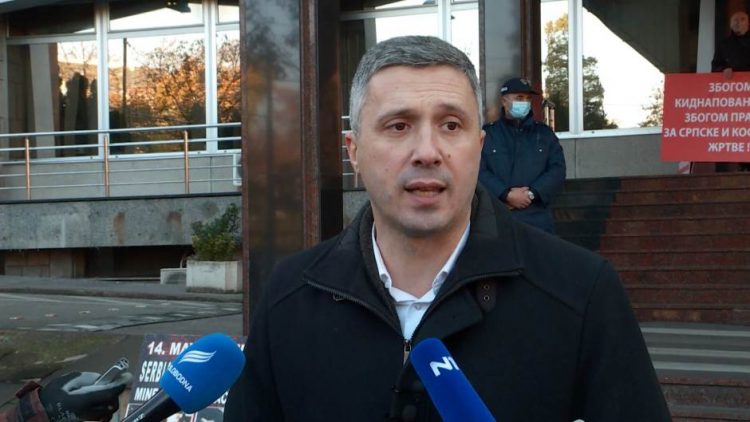 Dveri: Vučić mora da plati 200.000 dinara Obradoviću jer ga je nazvao fašistom