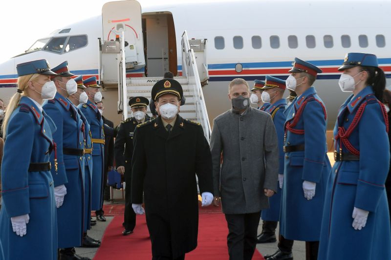 Ministar odbrane NR Kine doputovao u posetu Srbiji