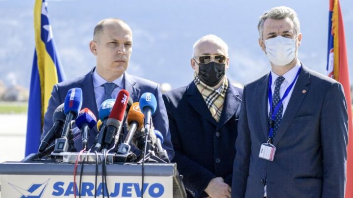Lončar uručio donaciju Srbije od 10.000 vakcina Kantonu Sarajevo