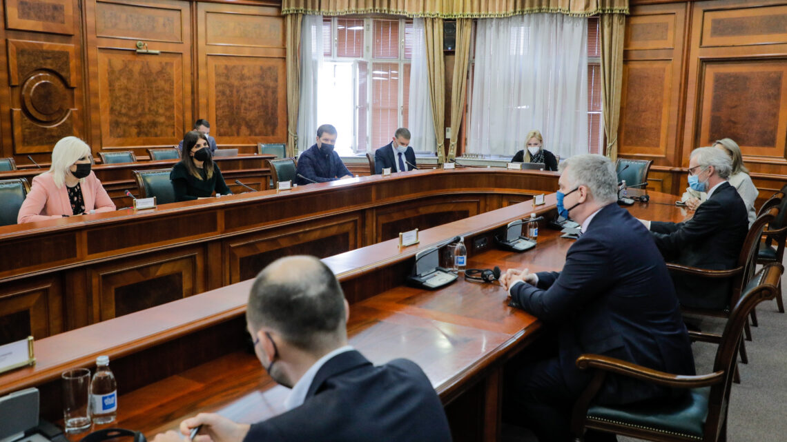 Михајловићева са аустријском компанијом о инвестицијама у соларна постројења Михајловићева са аустријском компанијом о инвестицијама у соларна постројења