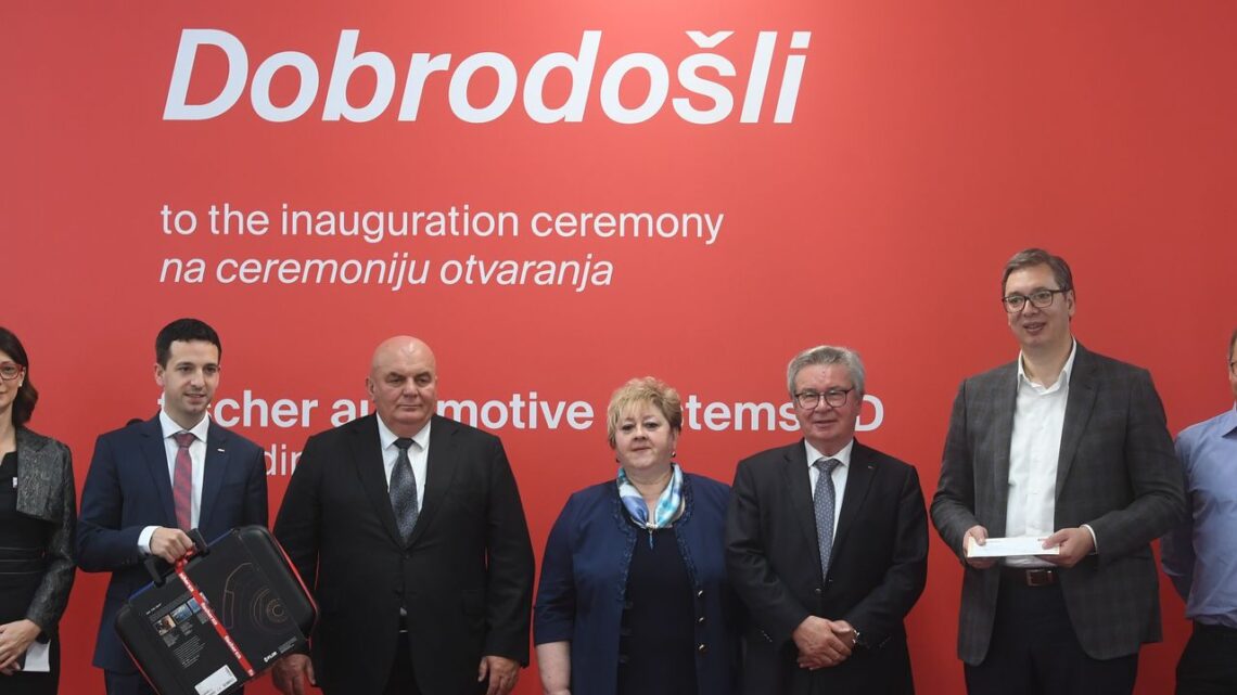 Predsednik Vučić prisustvovao svečanom otvaranju fabrike “Fischer automotive systems”