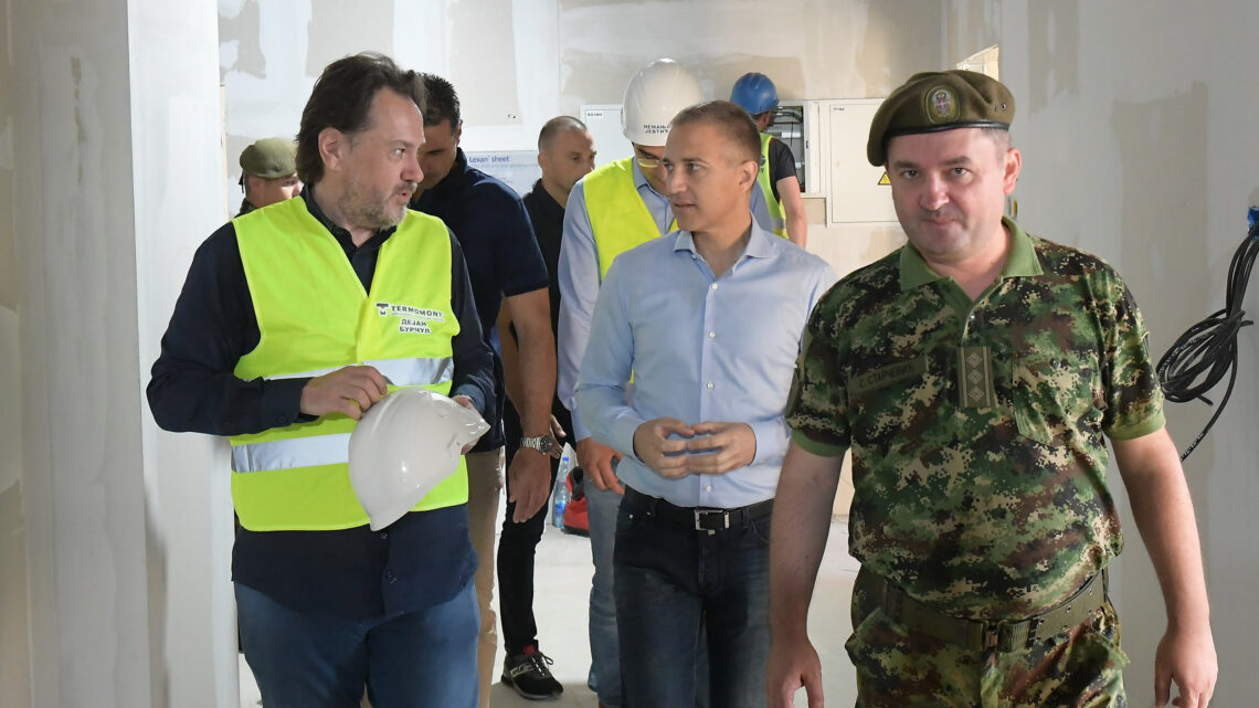 Stefanović obišao radove na izgradnji nove kovid bolnice u Novom Sadu