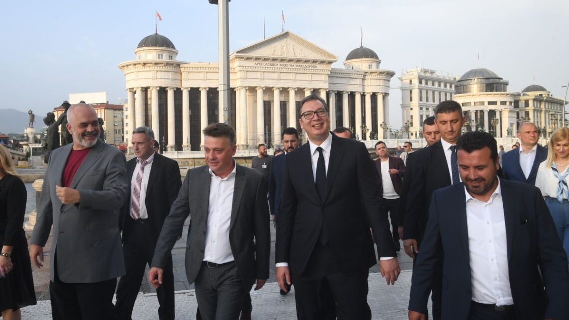 Predsednik Vučić u poseti Skoplju