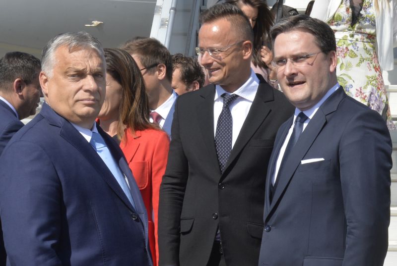 Selaković svečano dočekao premijera Mađarske