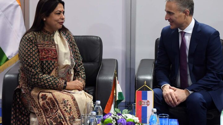 Ministar Stefanović razgovarao sa ministarkom spoljnih poslova Indije Leki