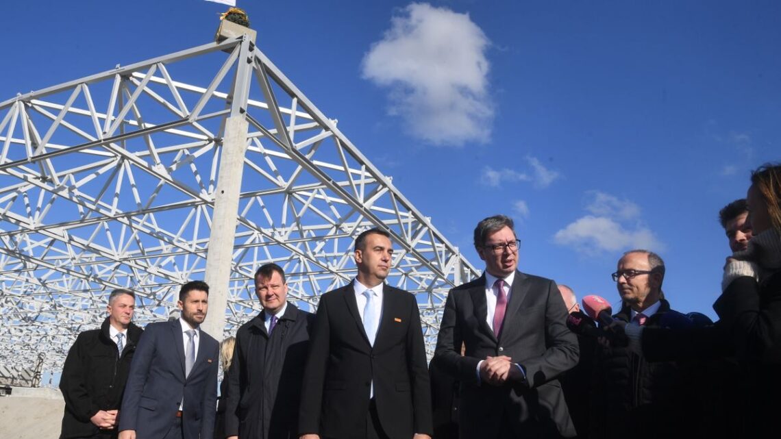 Vučić prisustvovao svečanosti povodom završetka prve faze radova na izgradnji druge fabrike kompanije “Continental Automotive Serbia”