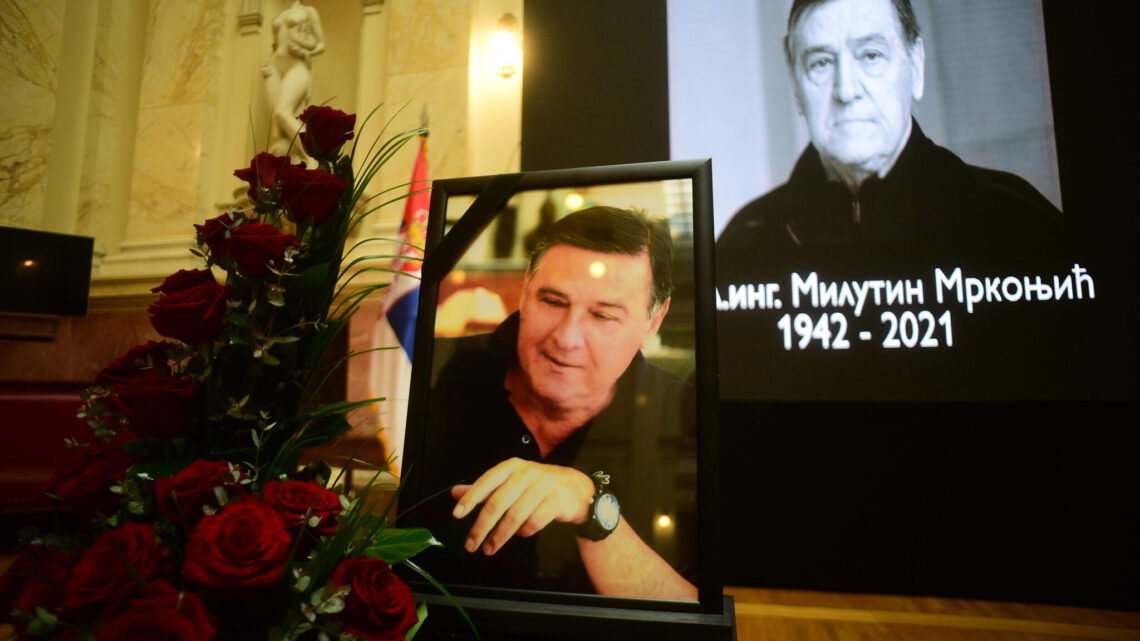 Милутин Мркоњић сахрањен у Алеји заслужних грађана на Новом гробљу