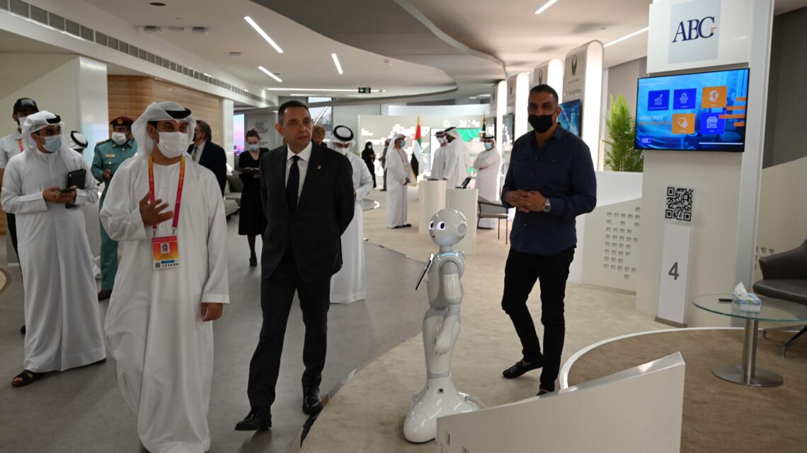 Вулин посетио је Српски павиљон на “EXPO 2020” у Дубаиу Вулин посетио је Српски павиљон на “EXPO 2020” у Дубаиу