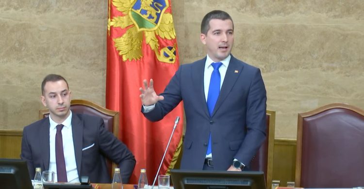 Razrešen Aleksa Bečić sa mesta predsednika crnogorske skupštine