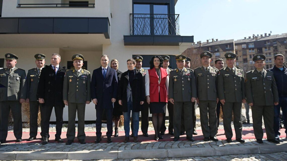 Stanovi za 152 pripadnika Ministarstva odbrane i Vojske Srbije