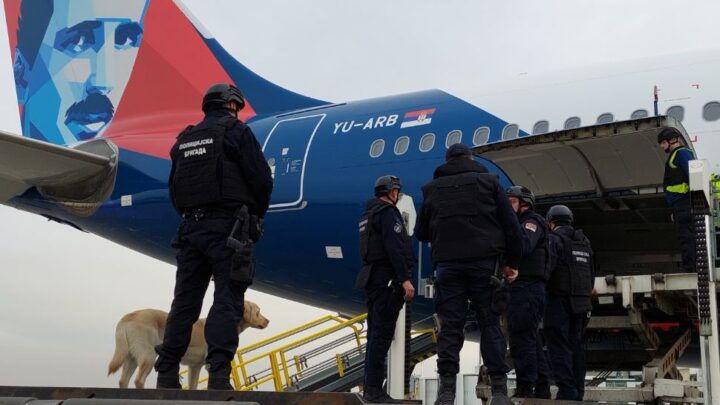 Трећа лажна дојава о експлозивној направи у авиону на релацији Београд–Москва