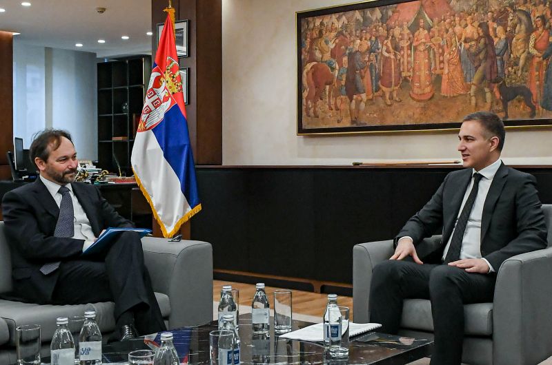Sastanak ministra Stefanovića sa šefom Delegacije EU Žiofreom