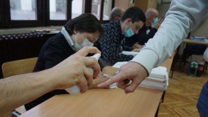 Sutra izbori za predsednika, poslanike i vlasti u 14 lokalnih samouprava