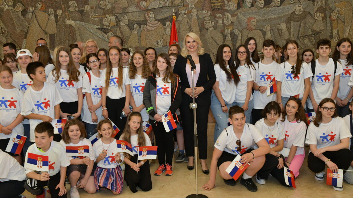Српска деца из региона и дијаспоре у посети Београду