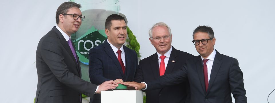 Vučić prisustvovao otvaranju punionice gazirane vode Rosa Homolje