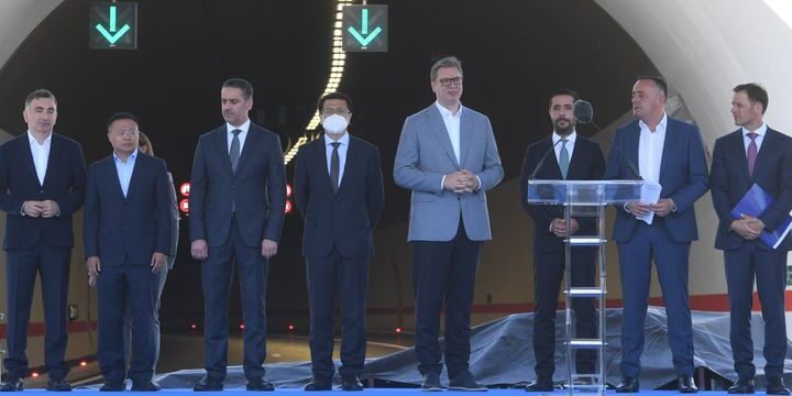 Vučić prisustvovao otvaranju sektora B5 obilaznice oko Beograda