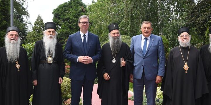 Susret Vučića sa patrijarhom, članovima sinoda SPC i Dodikom