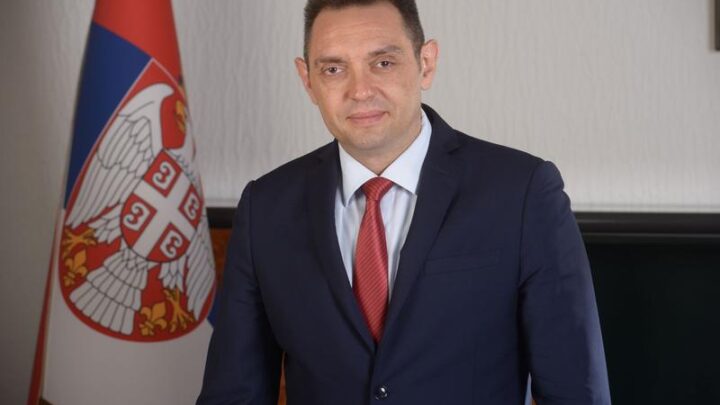 Вулин: Главу могу да изгубим, али нећу бити шпијун ни једне једине обавештајне организације