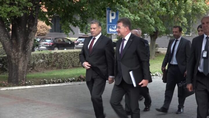 Lajčak i Eskobar: Težak sastanak s Vučićem, nastavljamo dalje