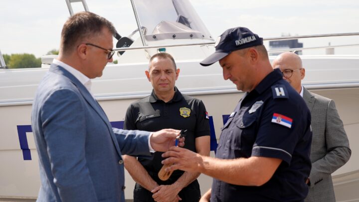 МУП добио ново пловило за откривање и спречавање кривичних дела на рекама
