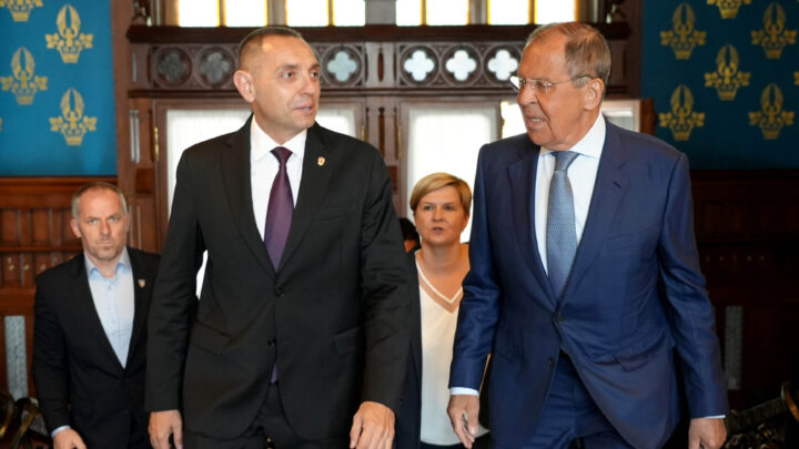Захвалност Русији на доследном поштовању суверенитета Србије