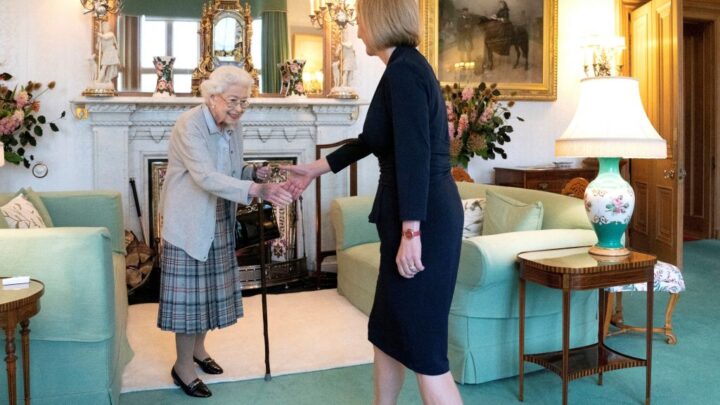 Liz Tras se sastala sa kraljicom i zvanično postala premijerka Velike Britanije
