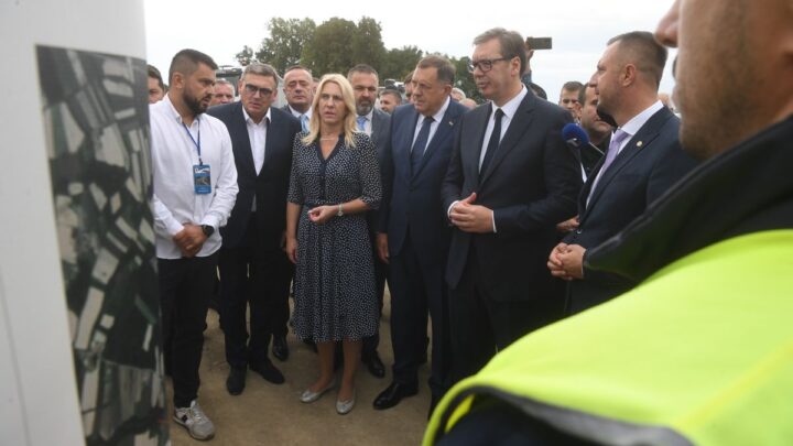 Vučić prisustvovao svečanosti povodom početka izgradnje deonice auto-puta Bijeljina – Rača