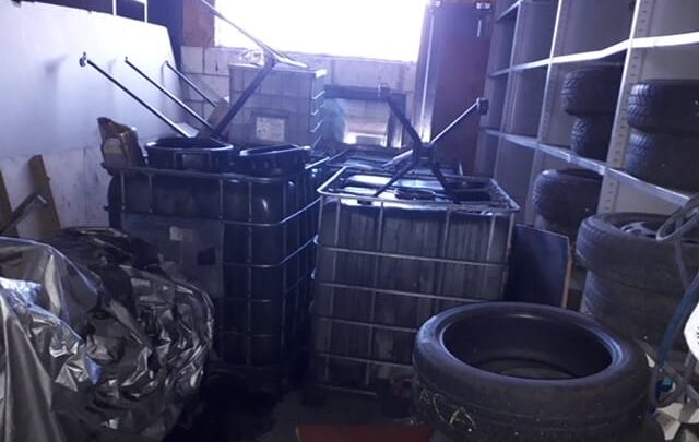 Контрола поступања са отпадним моторним уљем у београдским ауто-сервисима