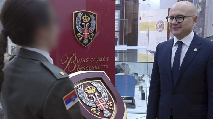 Ministar Vučević posetio Vojnobezbednosnu agenciju