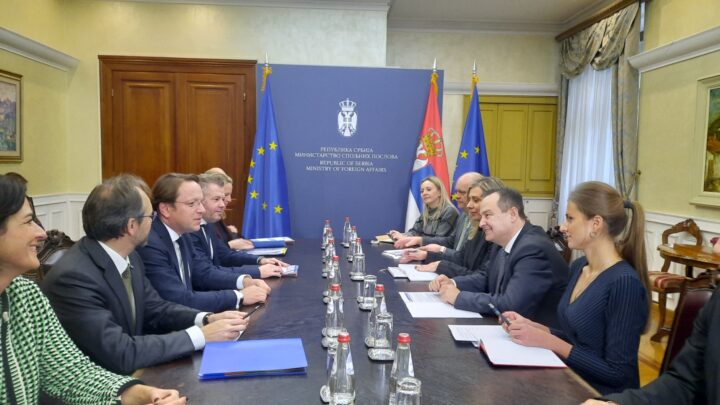 Дачић разговарао са Оливером Вархејијем