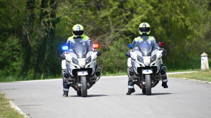Aпел возачима мотоцикала да поштују саобраћајне прописе