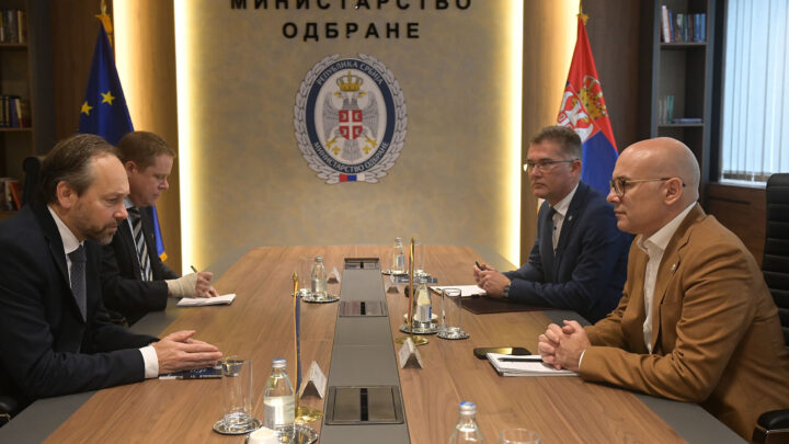 Sastanak ministra Vučevića sa članovima Delegacije EU u Srbiji