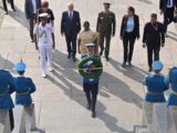 Predsednica Indije položila venac na Spomenik neznanom junaku na Avali