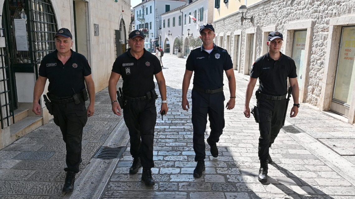Заједничке патроле српске и црногорске полиције током лета у Црној Гори