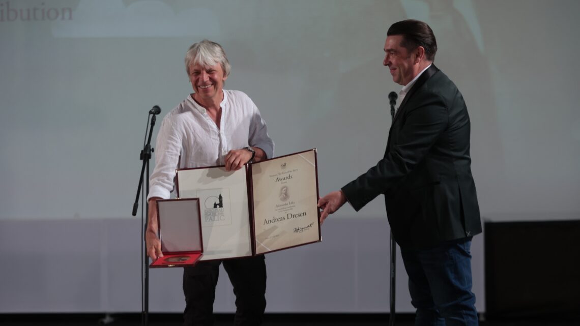 Uručene nagrade “Aleksandar Lifka” i “Underground Spirit” na 30. Festivalu evropskog filma Palić Uručene nagrade “Aleksandar Lifka” i “Underground Spirit” na 30. Festivalu evropskog filma Palić