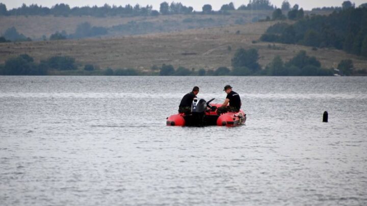 Припадници МУП-а пронашли тело младића који је нестао у Власинском језеру