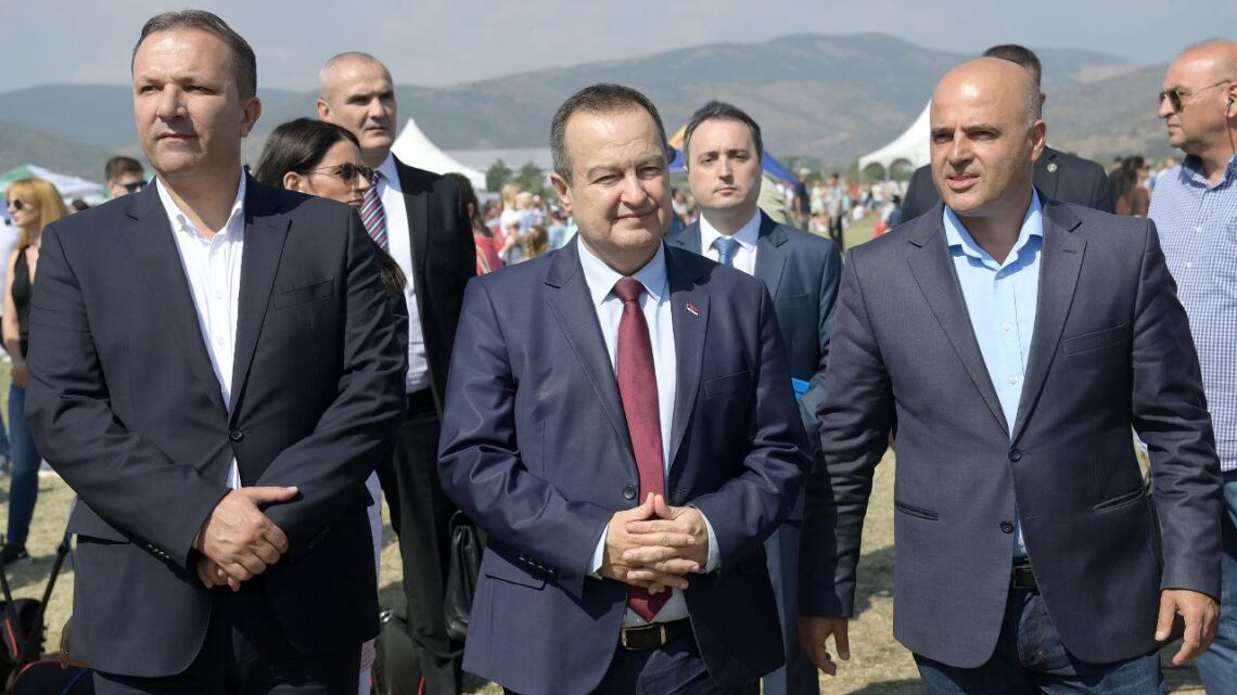 Министар Дачић на обележавању века постојања македонске авијације у Скопљу