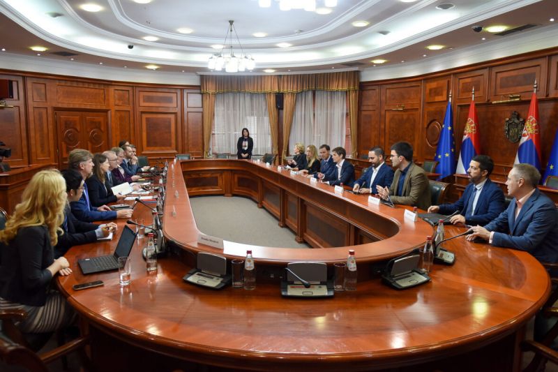 Добри макроекономски резултати и евидентан напредак Србије Добри макроекономски резултати и евидентан напредак Србије